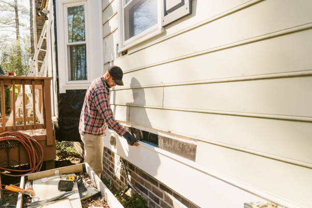 Trusted Siding Repair service in Abingdon, IL - Creative Siding
